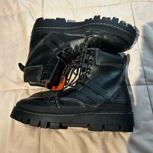 Diesel boots